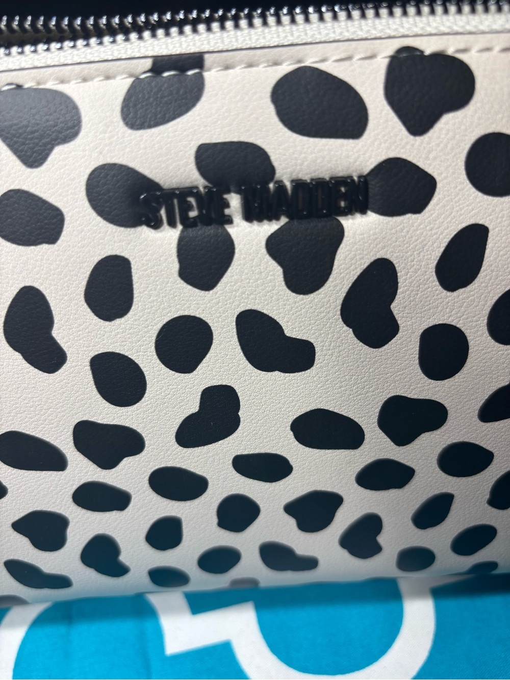 New Steve Madden Blexi Top Zip Black & White Spotted Crossbody Bag MSRP $68 - Picture 2 of 7